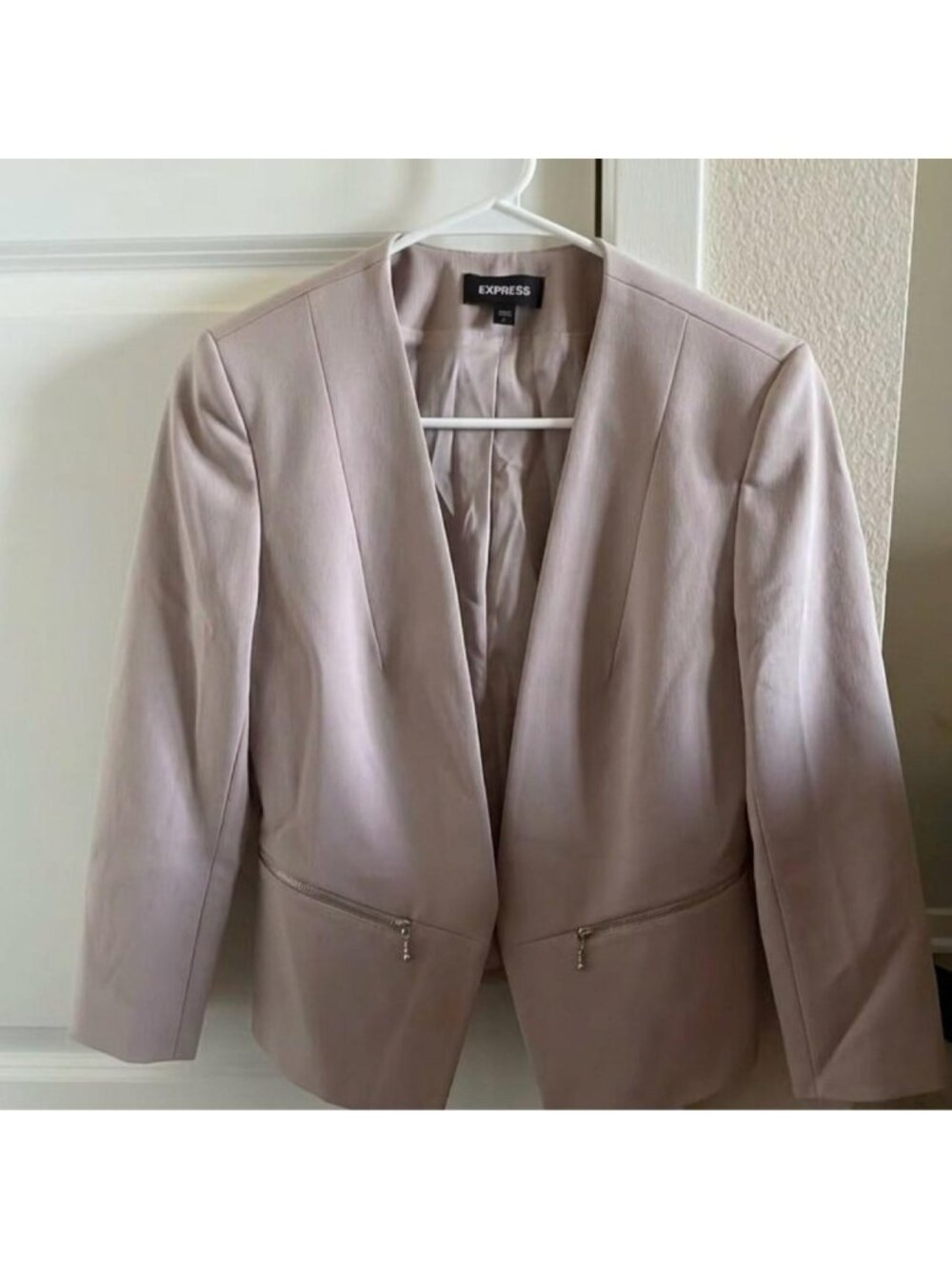 Express light pink blazer #express #professional #work #blazer #office